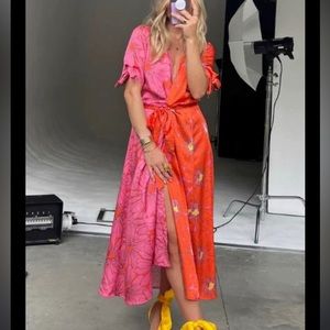 Never Cully Dresses Zsa Zsa wrap dress- pink and orange floral